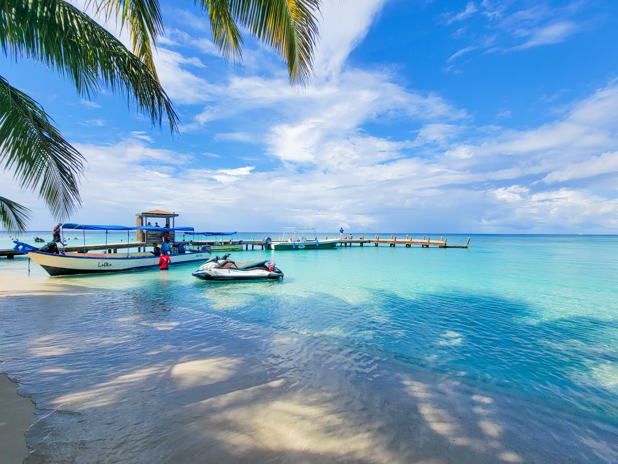 Roatan: Must See’s, Do’s, and Eats